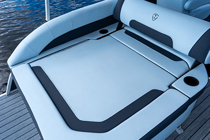 Drakkar Pontoon
